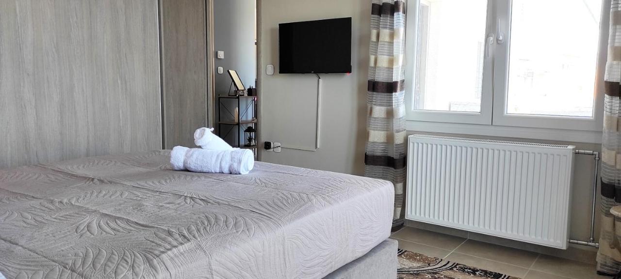 Spiros - Full Renovated House 2022 Apartman Mármaron Kültér fotó