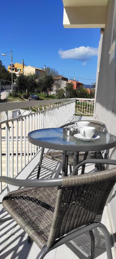 Spiros - Full Renovated House 2022 Apartman Mármaron Kültér fotó
